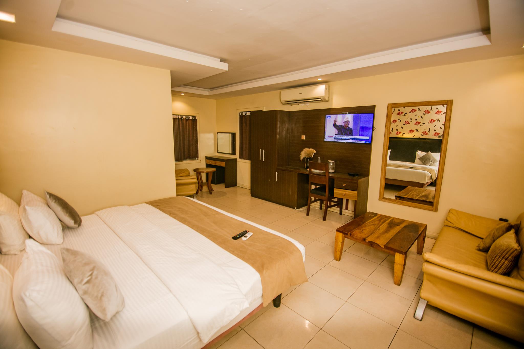 Suite Room